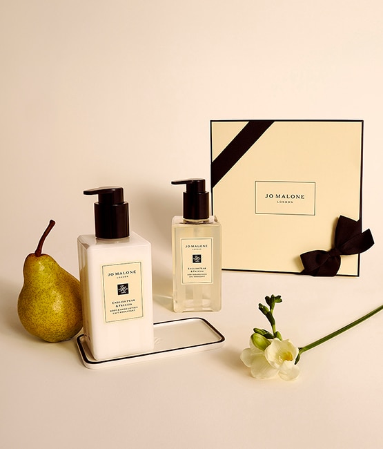 Jo Malone London Body and Hand Wash and Body and Hand Lotion on Ceramic Tray